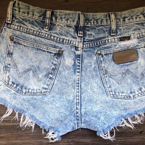 Vintage Wrangler High-waisted Denim Shorts
